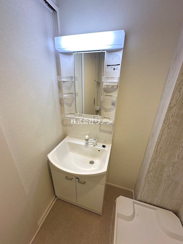 セレーネエステート千住曙 洗面所