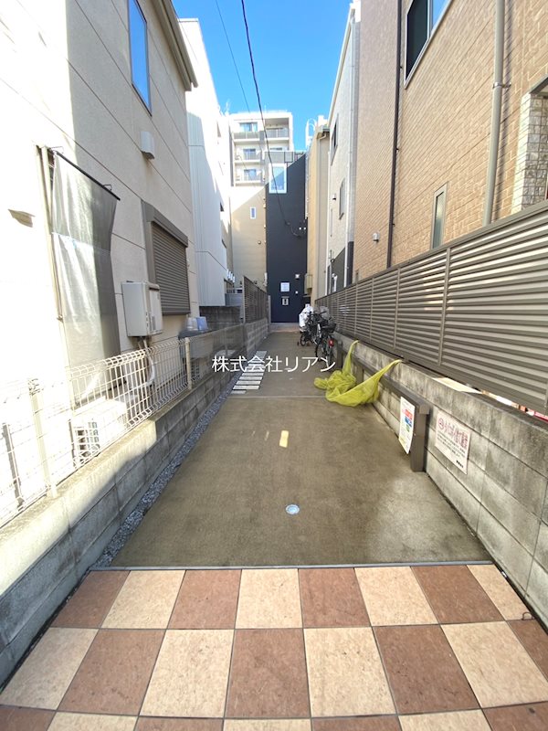 スプラウト上中里 エントランス