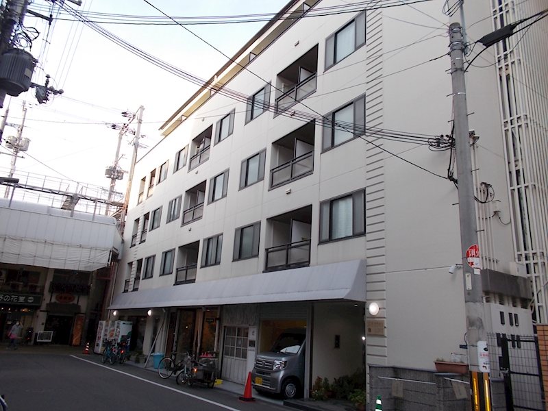 コスモカラホリＬＯＦＴ 外観