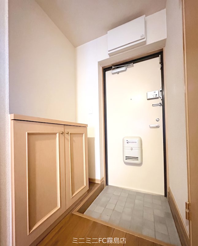 グランディール有村 玄関
