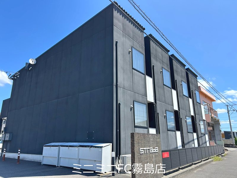 STRADA B棟 外観