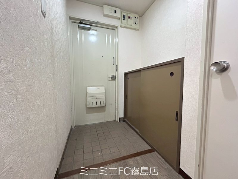 第３久保ビル 玄関