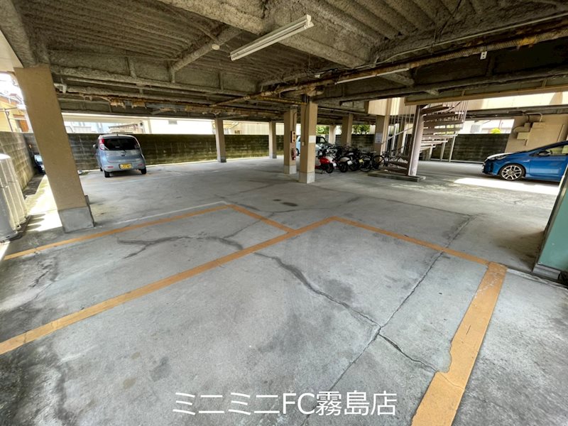クリスタルハイム その他