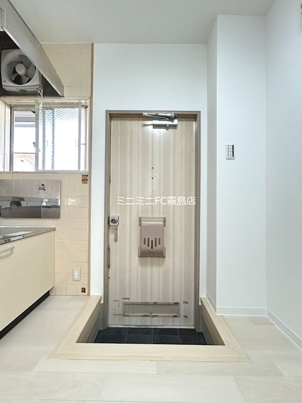 フレグランスヒロ 玄関