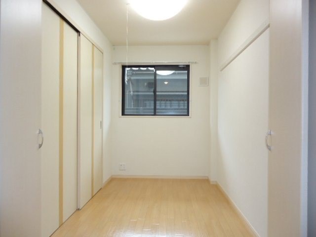 鹿児島県姶良市東餅田 ベッドルーム