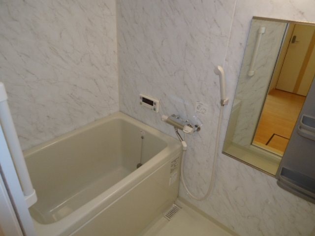 鹿児島県姶良市東餅田 風呂画像