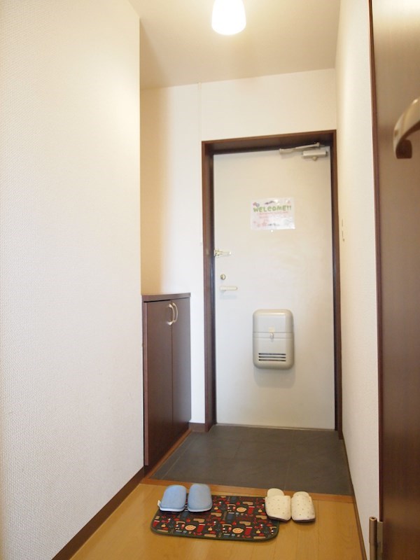 鹿児島県霧島市隼人町小田 玄関