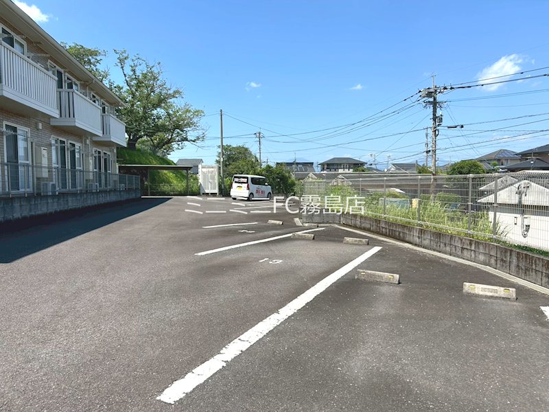 グリーンヒル・ヴァンＢ棟 駐車場