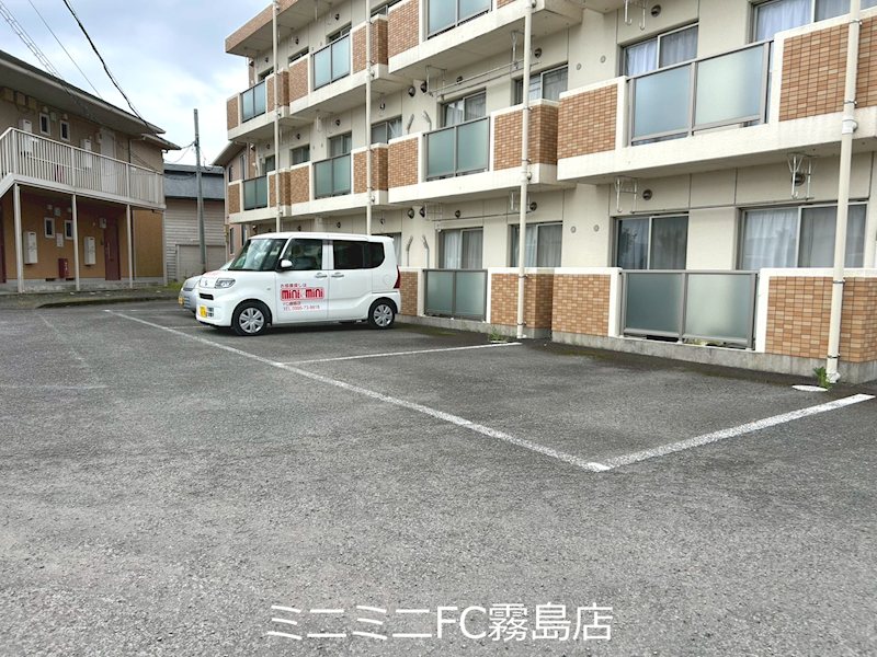 グランドメゾン住吉Ｃ棟 駐車場
