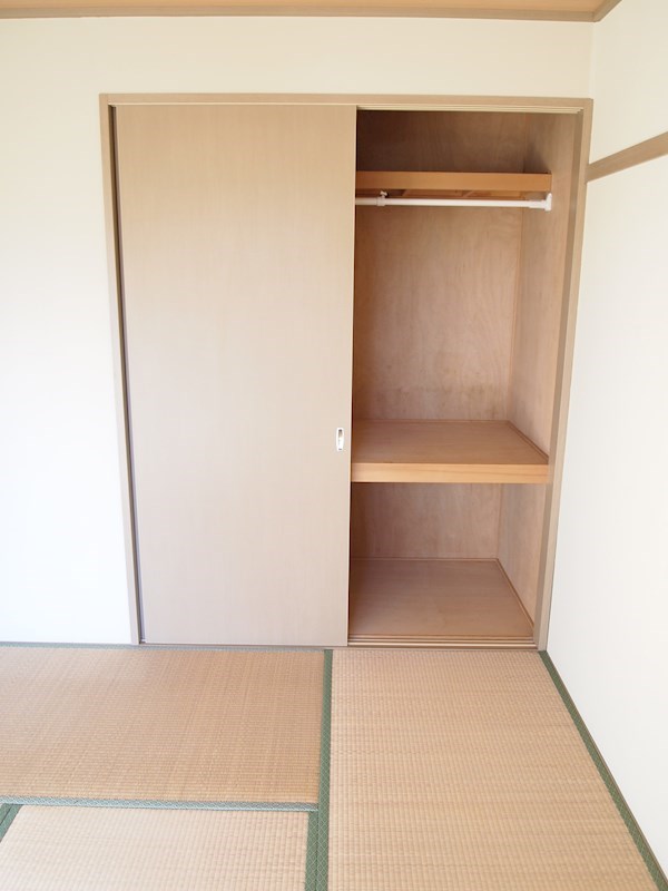 グリーンハイツ 収納