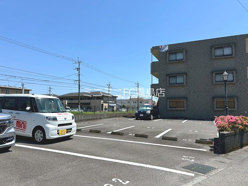 サンライズ桜台 駐車場
