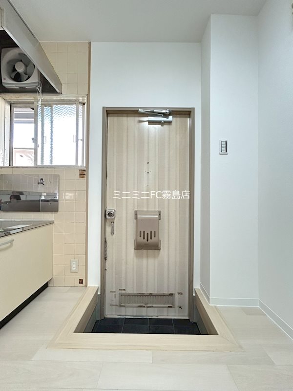 フレグランスヒロ 玄関