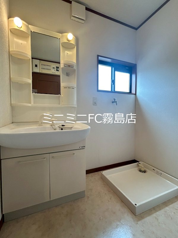 国分新町戸建 洗面所