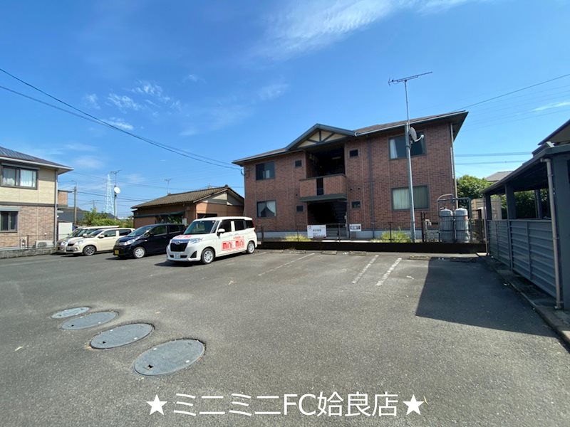 鹿児島県姶良市宮島町 駐車場