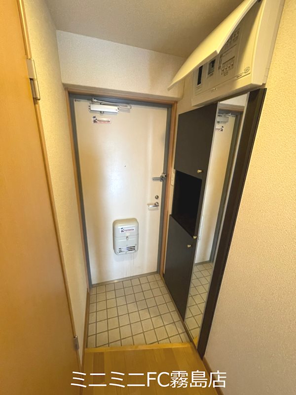アクロス 玄関