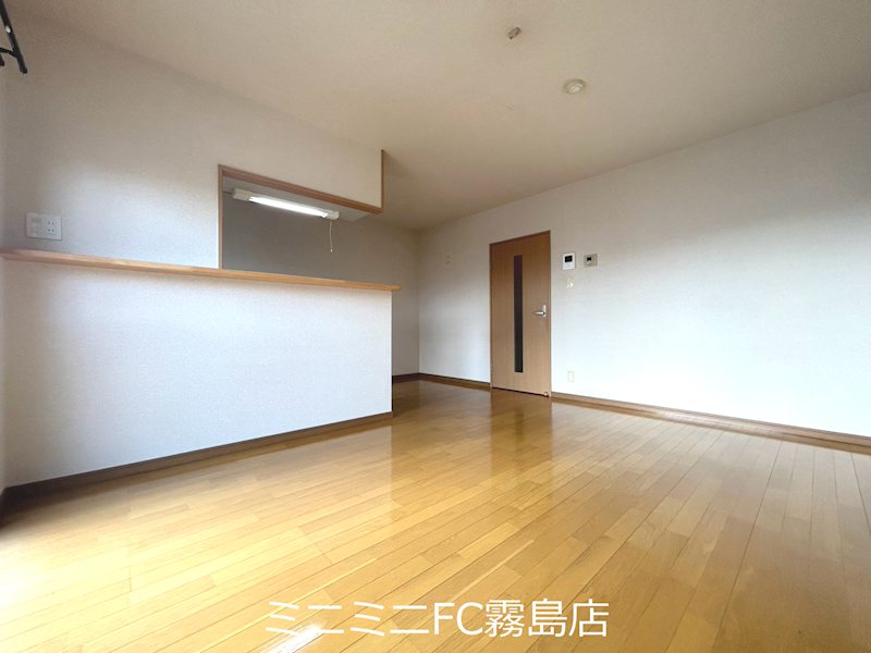 アクロス リビング