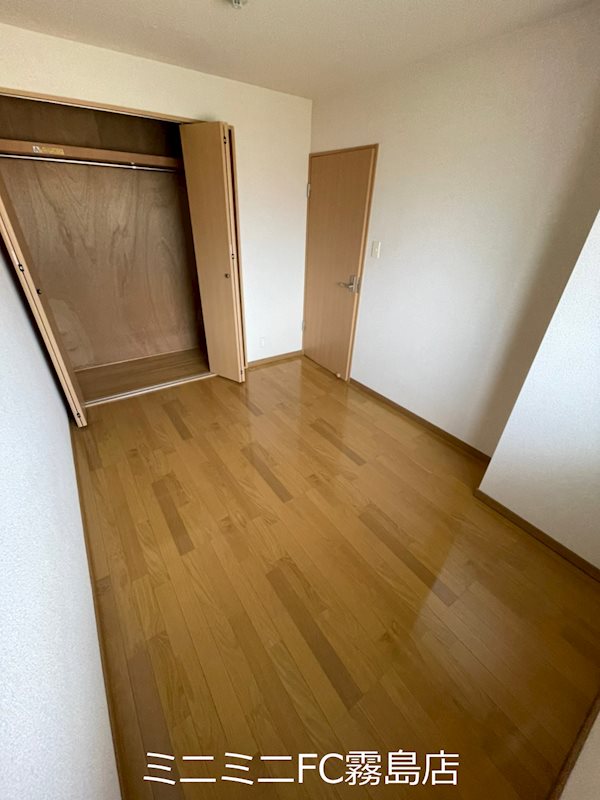 アクロス ベッドルーム