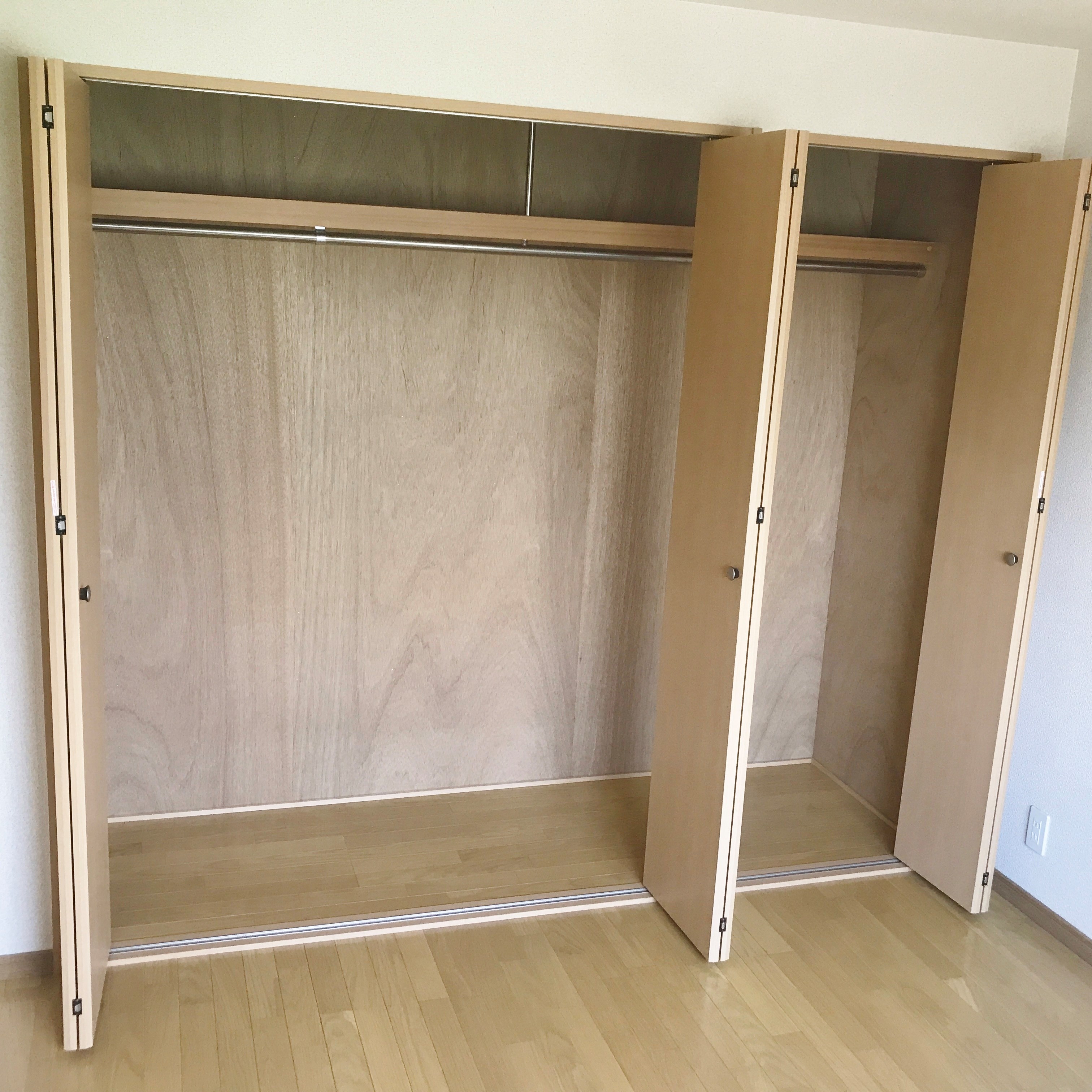 アクロス  収納