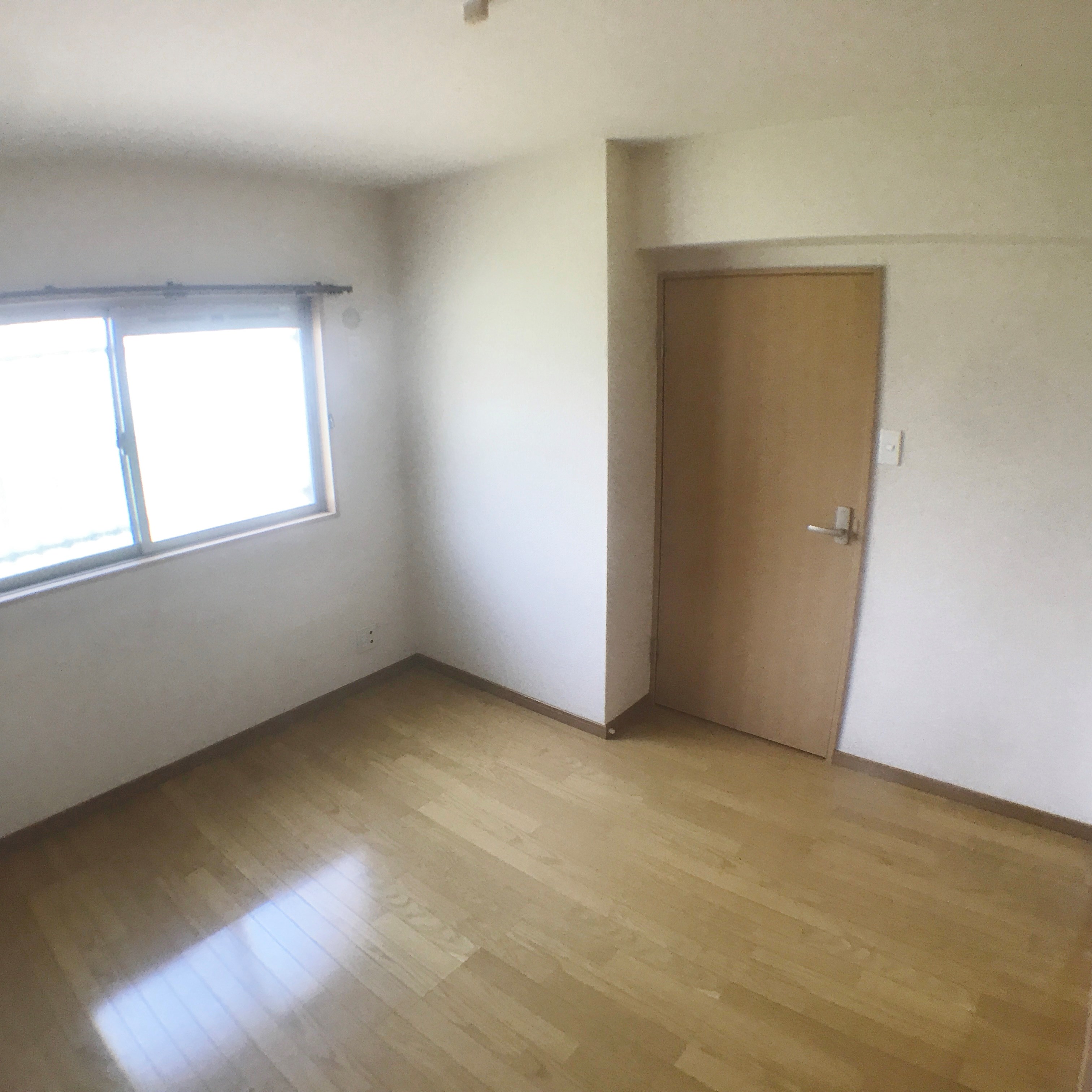 アクロス  ベッドルーム