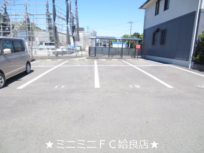 鹿児島県姶良市平松 駐車場