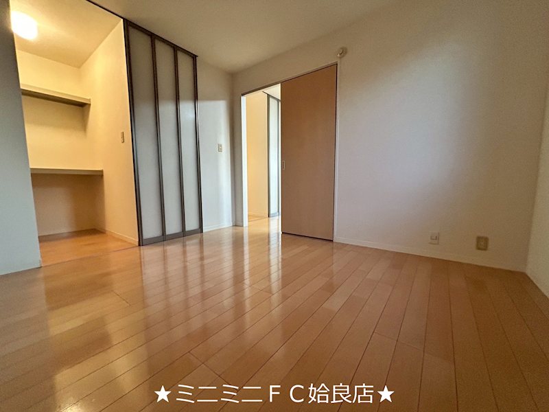 鹿児島県姶良市西餅田 ベッドルーム
