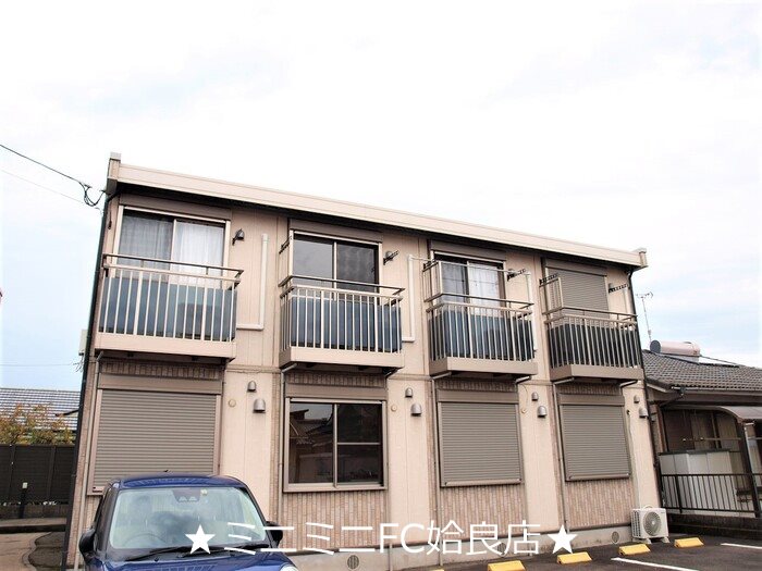 鹿児島県姶良市松原町３丁目 エントランス