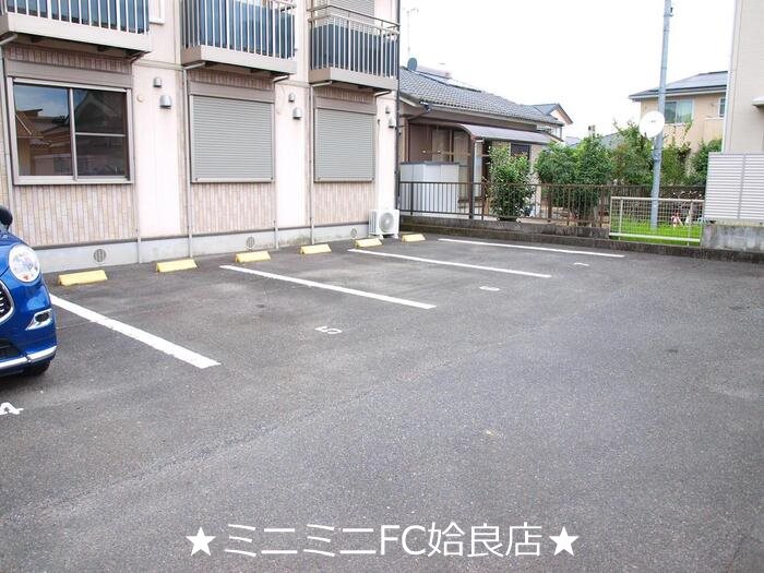 鹿児島県姶良市松原町３丁目 駐車場