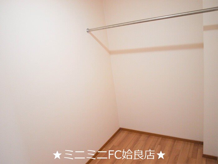 鹿児島県姶良市松原町３丁目 収納