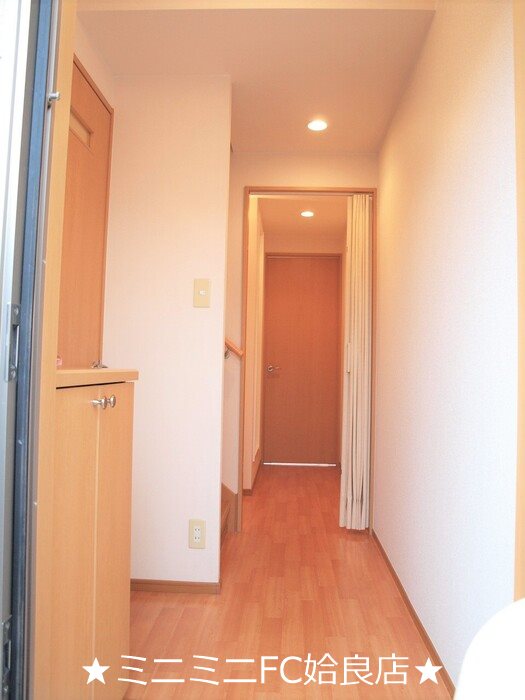 鹿児島県姶良市松原町３丁目 玄関