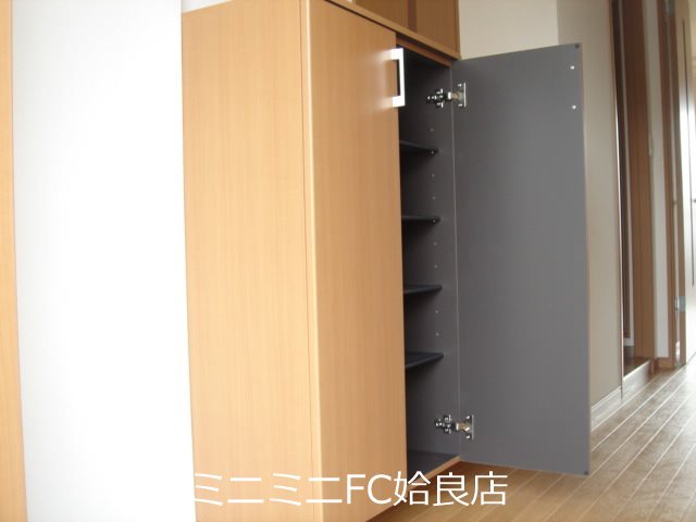 鹿児島県姶良市宮島町 玄関