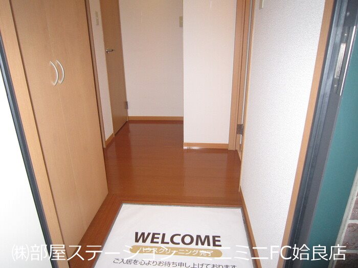 鹿児島県姶良市東餅田 玄関