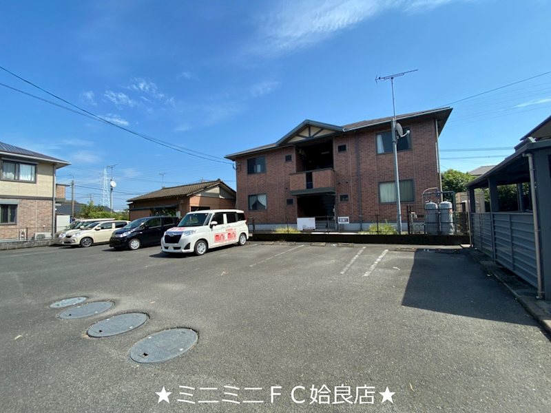 鹿児島県姶良市宮島町 駐車場