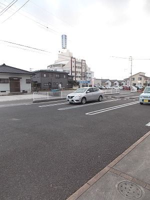 アルカンシェルＣ 駐車場