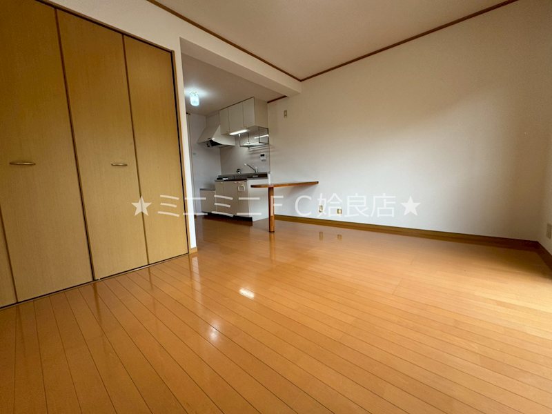 鹿児島県姶良市西餅田 ベッドルーム