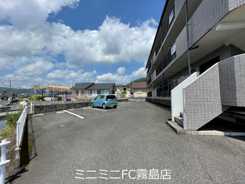 鹿児島県霧島市国分新町１丁目 駐車場