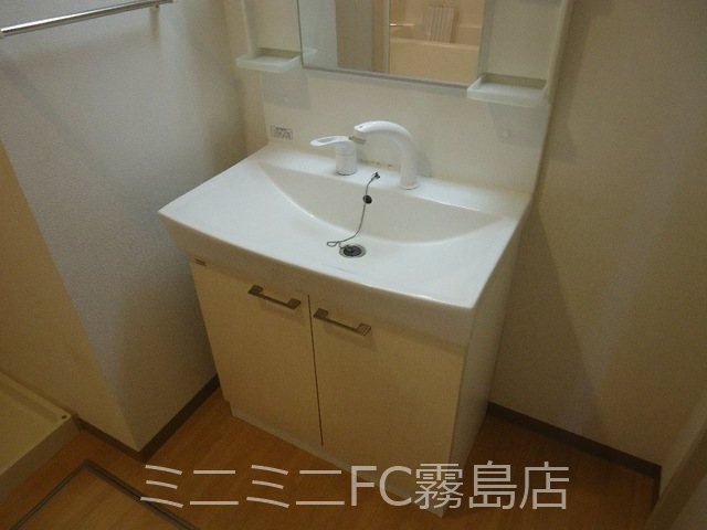 鹿児島県霧島市国分野口西 洗面所