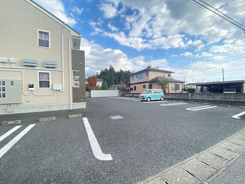 　エテルノ・デーア・Ｙ，Ｋ 駐車場