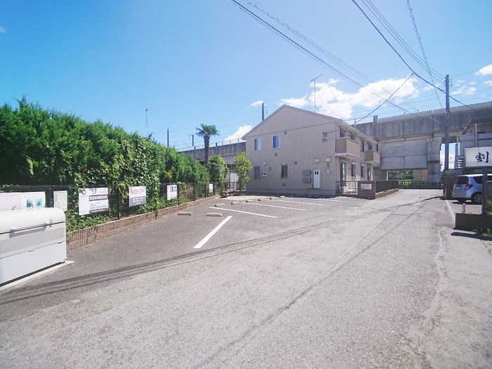 　コンチェルト 駐車場