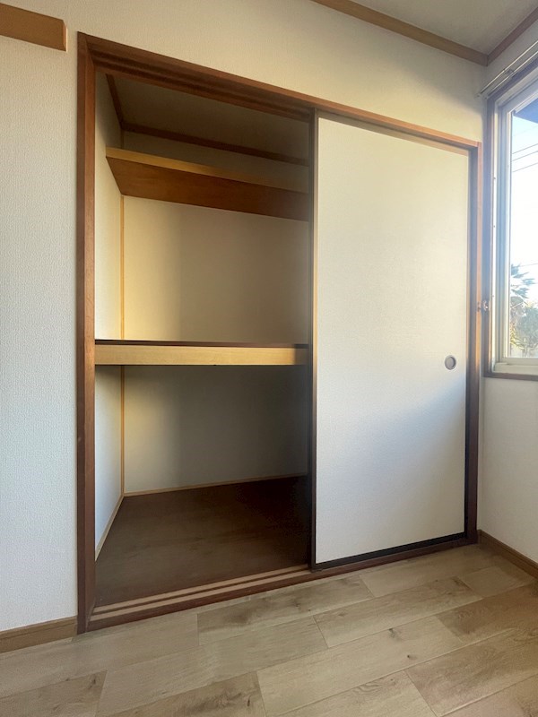 　トゥインクル坂本　A棟　 収納