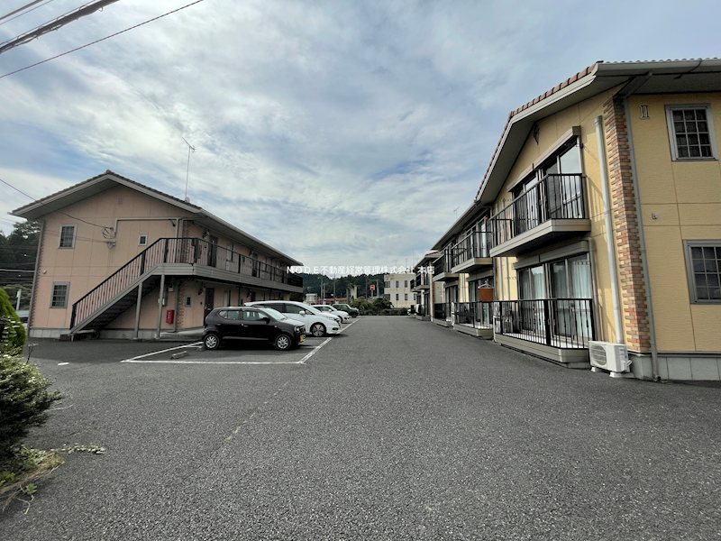 　メテオール　2 駐車場
