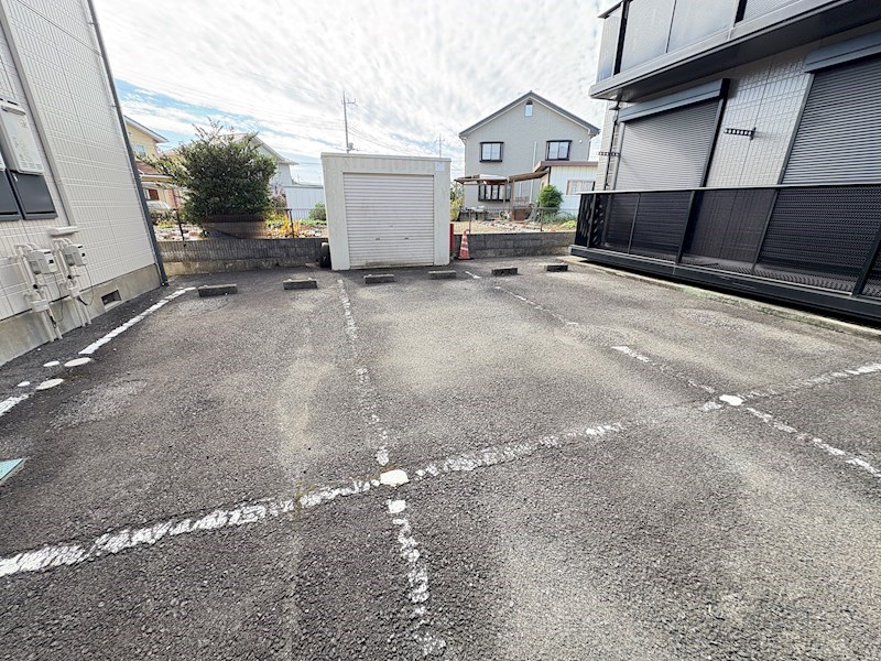　プライム　Ｂ棟　 駐車場
