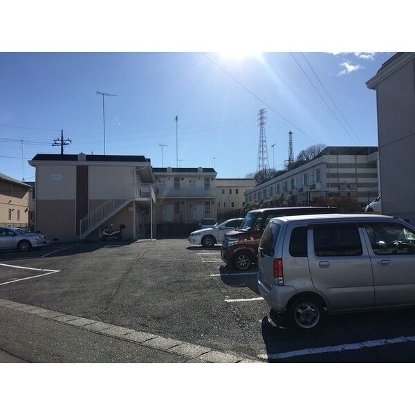 サンライズハウス　C棟 駐車場