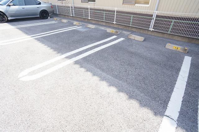 アスカ　Ｆ 駐車場