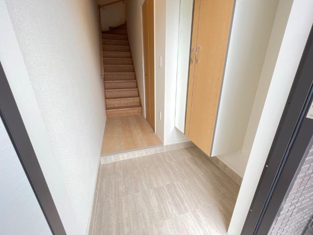 ROUTE 4 TERRACE(ルートフォーテラス) 玄関
