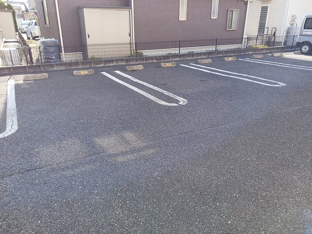 カーサ・エテルノ 駐車場