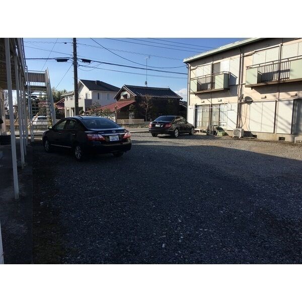 　菊地ハイツ　B棟 駐車場