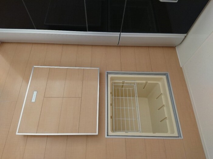 　ゴールデンリバー 収納