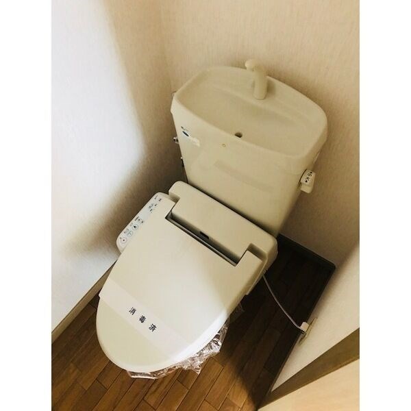 　グランナチュール宝石台　B棟(南) トイレ