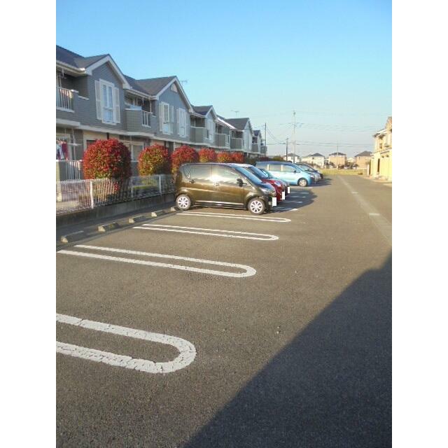 　ブランシェ　エレガン 駐車場
