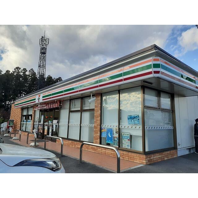 　エミール　Ａ棟 コンビニ